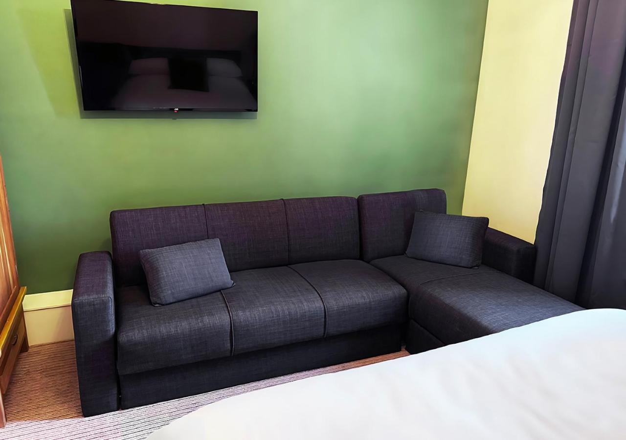 Station Lounge & Rooms Clitheroe Extérieur photo